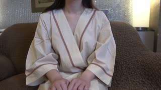 経験人数1人の中退生。本来なら現役３年生のミニマム美少女。人生初のフェラと発育途中の極小マンコに痛がりながらも大量中出し。