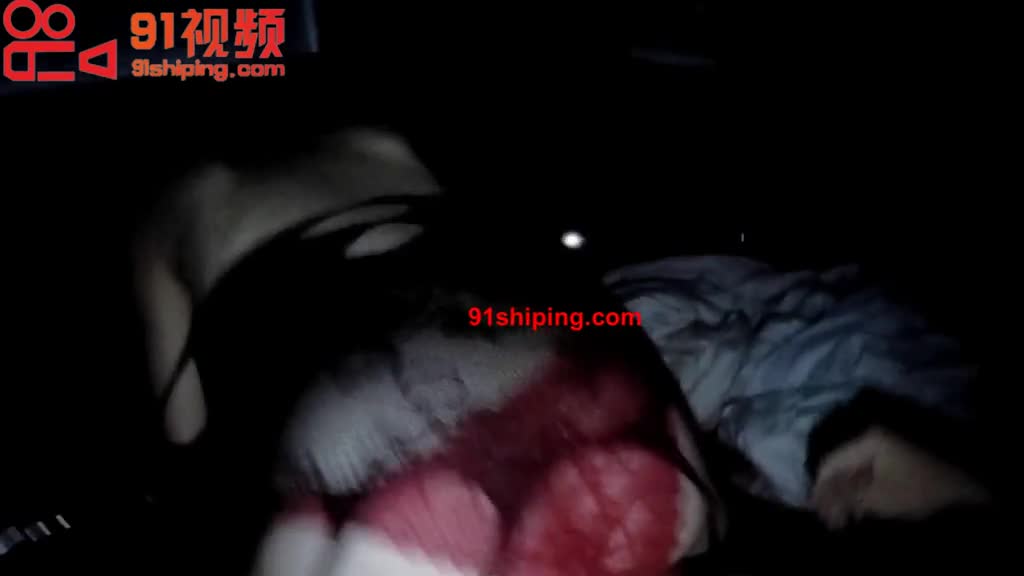 [时事跟上!]据传直播和17岁少女猥亵性爱赚近千万却遭逮影片流出! (二)