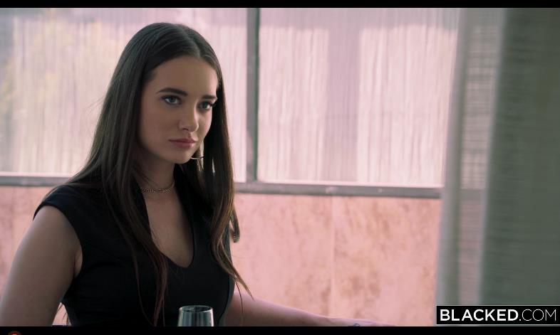 [原创国产] 台裔豪放女, 自拍肛交視頻