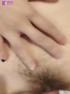 相亲妹子她说她屁股大能生儿子，于是就去酒店试试