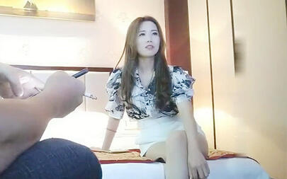 高档酒店约了个逼毛浓密性感2000 的外围妹完美角度偷拍动作给力