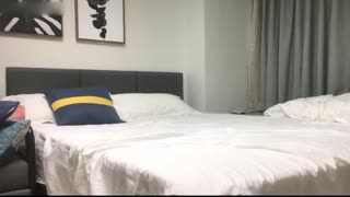 苗条兼职小姐姐温柔健谈，后入激情啪啪淫声浪语不断真刺激