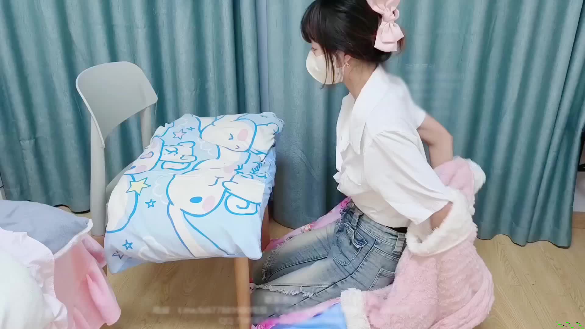 ✅顶级反差小萝莉✅萌萌的外表下是个小骚货 被爸爸大肉棒无情爆操，嗲声嗲气的淫叫让人欲罢不能，可爱反差小母狗