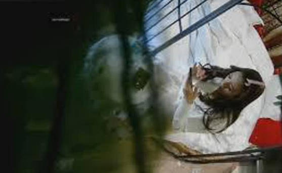 情趣酒店铁笼房高清偷拍口味特别的富二代带了不少装备和女炮友开房把她草到杀猪嚎叫