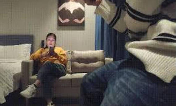 良家熟女看你这么执着约了我几次几年没有性生活了哎呦宝贝舒服哪里舒服里面还有点害羞捂着脸抠的淫水直流无套