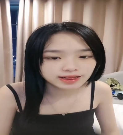 南宁表妹-好喜欢爸爸的大鸡巴人间又想来高潮了快点快点你干嘛呀你干嘛啊又内射我又挨吃药了