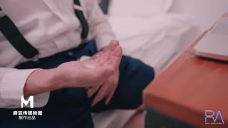 阿姨好久不見拜年遇上啃老廢青下藥迷奸