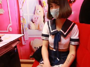 富二代公子哥最爱叫美乳妹子扮成学生妹让他操